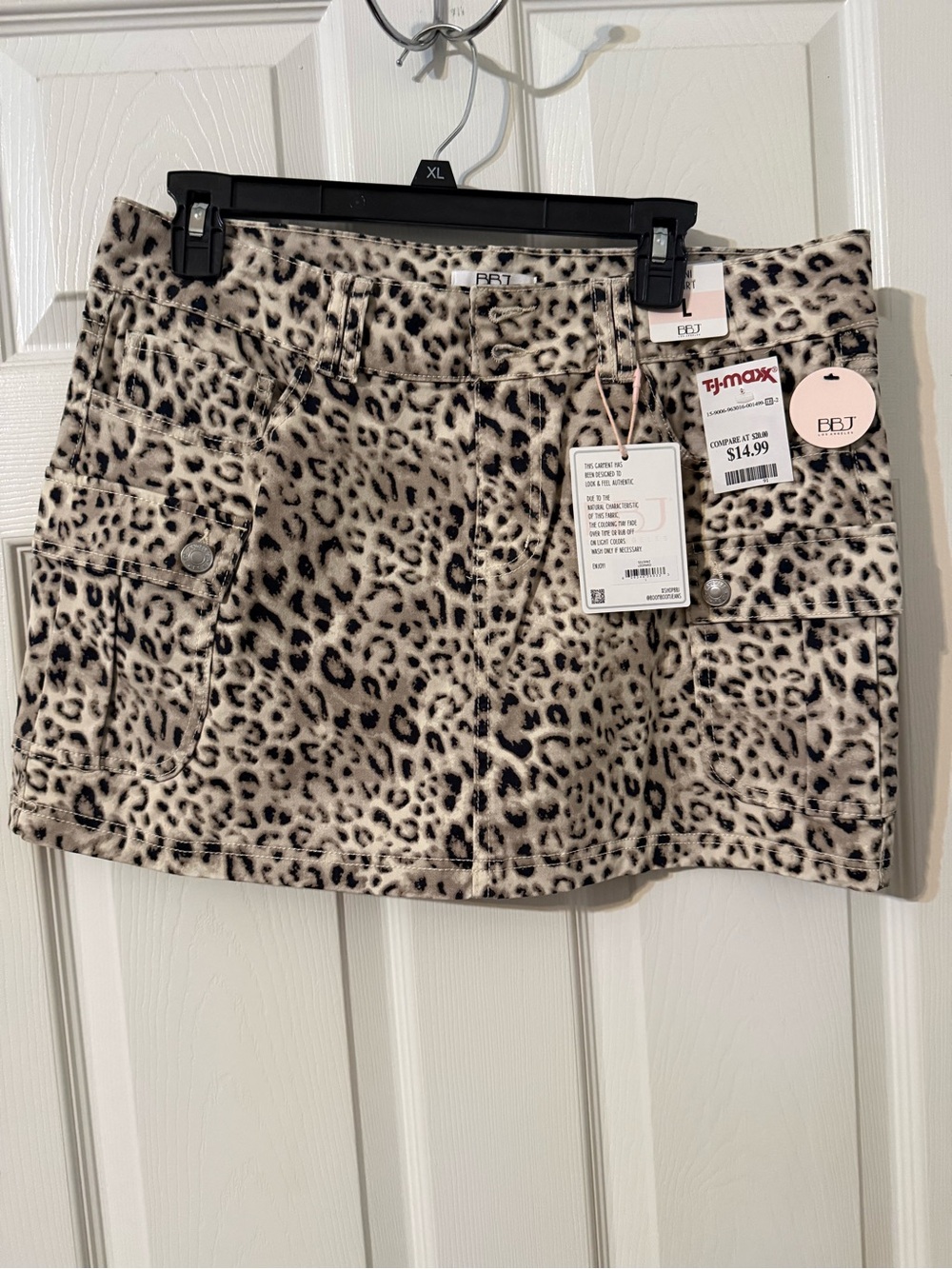 Women’s Animal Print Mini Skirt - Beige Leopard